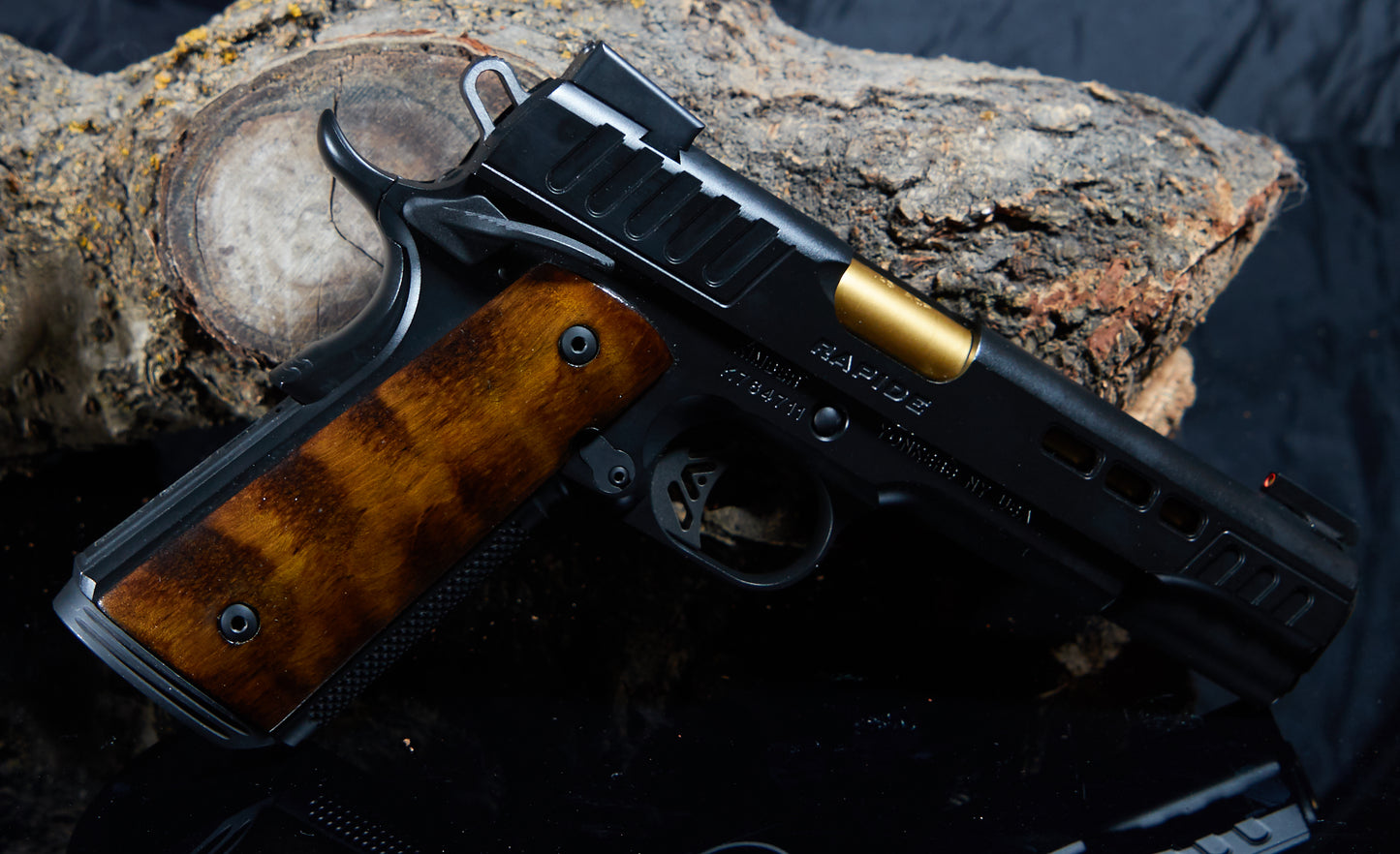 1911 Magwell Grips – Curly Maple, Lacquer Finish