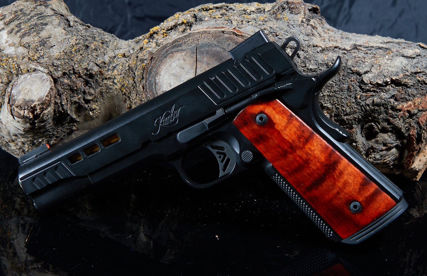 1911 Magwell Grips – Curly Maple, Lacquer Finish