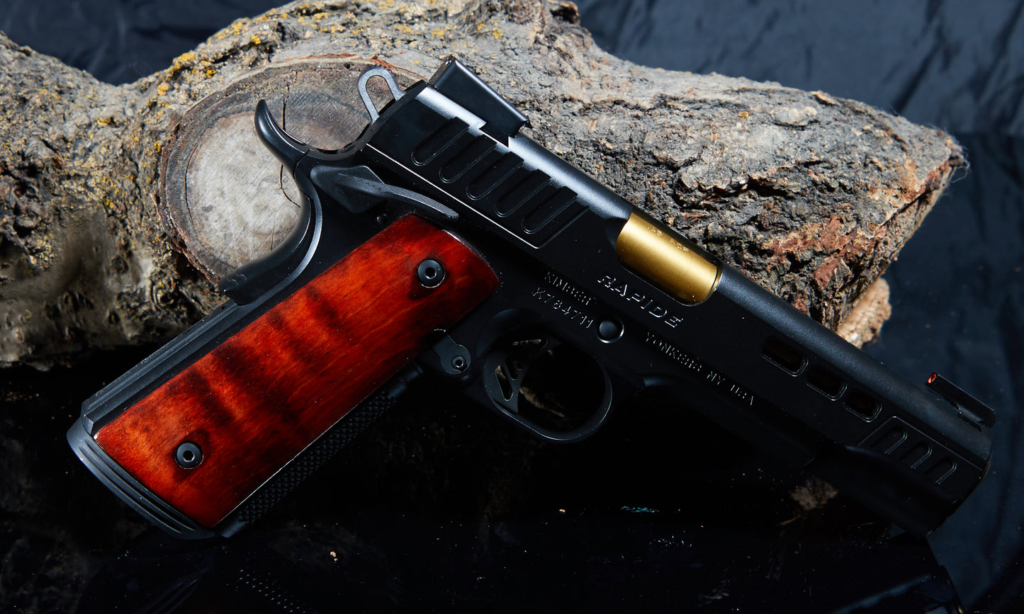 1911 Magwell Grips – Curly Maple, Lacquer Finish