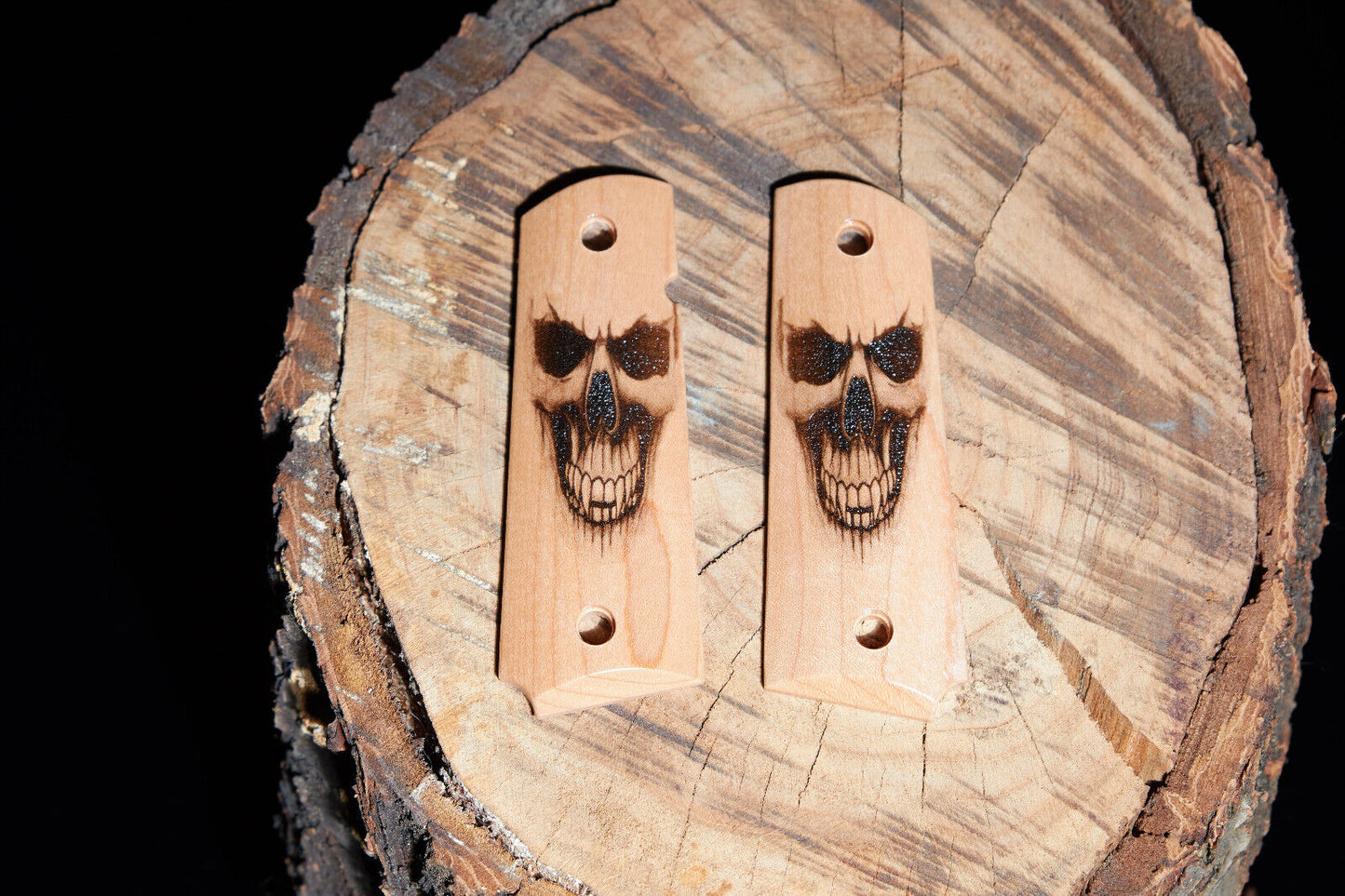 1911 grips Maple with laser etched skull