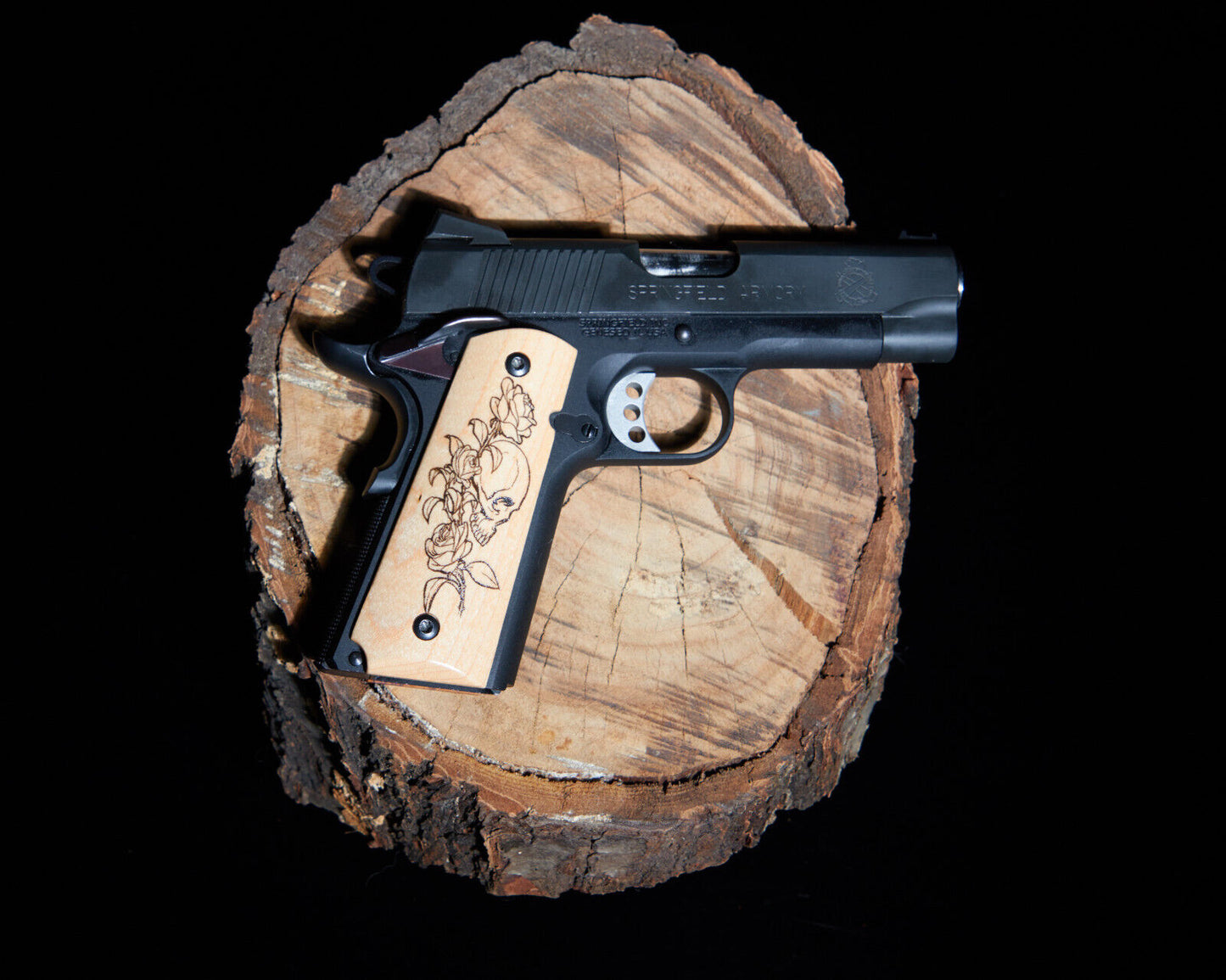 1911 grips Maple wood with laser etched pattern. Skull and Rose